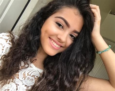 Malu Trevejo Età, mamma, ragazzo, wiki, altezza e misure